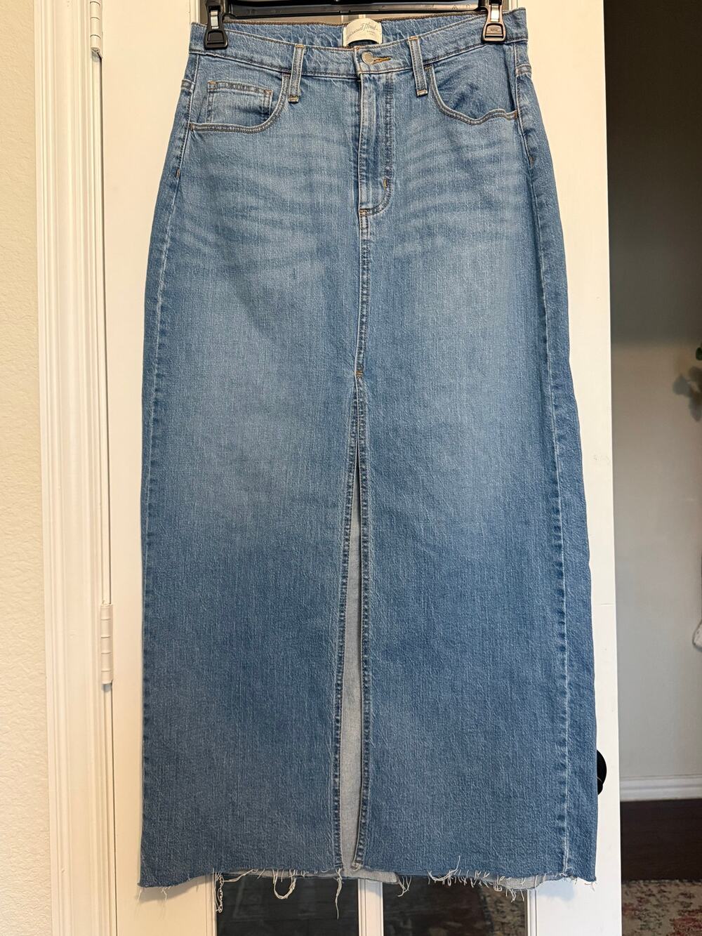 Universal Thread Denim Maxi Skirt Size 10 Front Slit Raw Hem Light Wash western